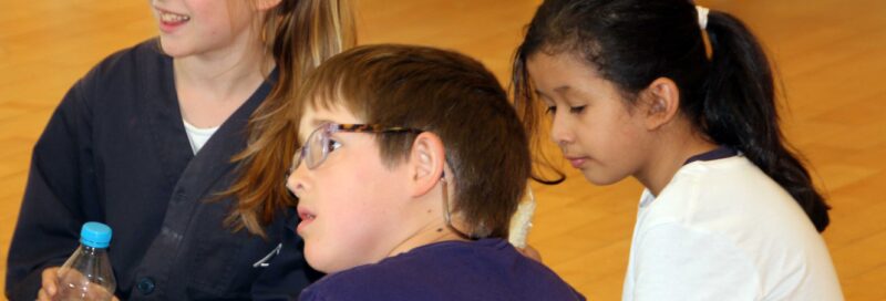Estones de música amb els amics de l’escola Moragas