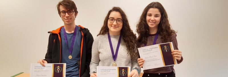 Medalla de oro en el National Classical Etymology