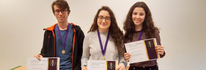 Medalla d'or al National Classical Etymology