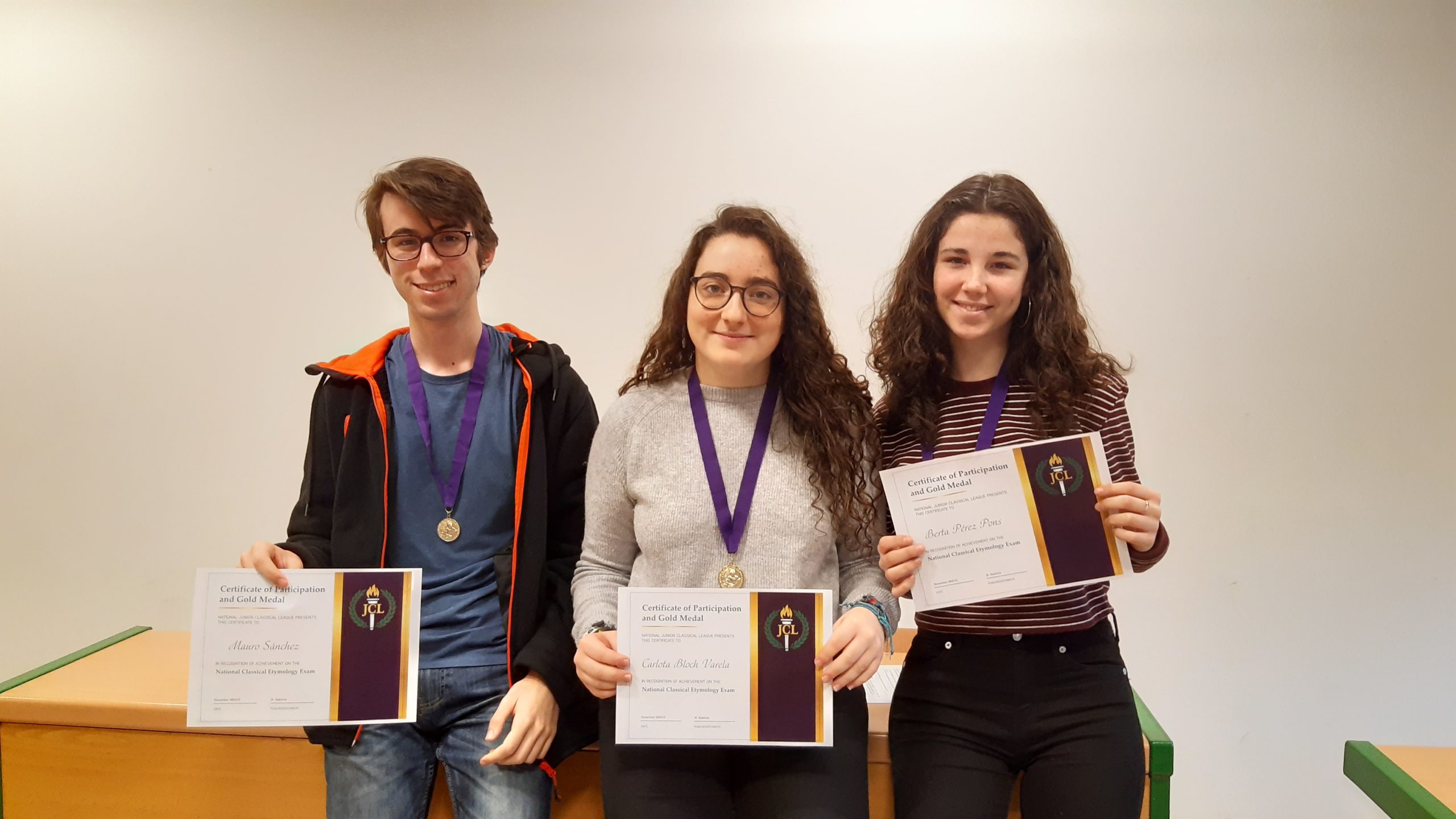 Medalla d'or al National Classical Etymology