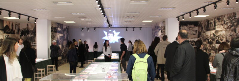 Horari de l'exposició "AULA 50"