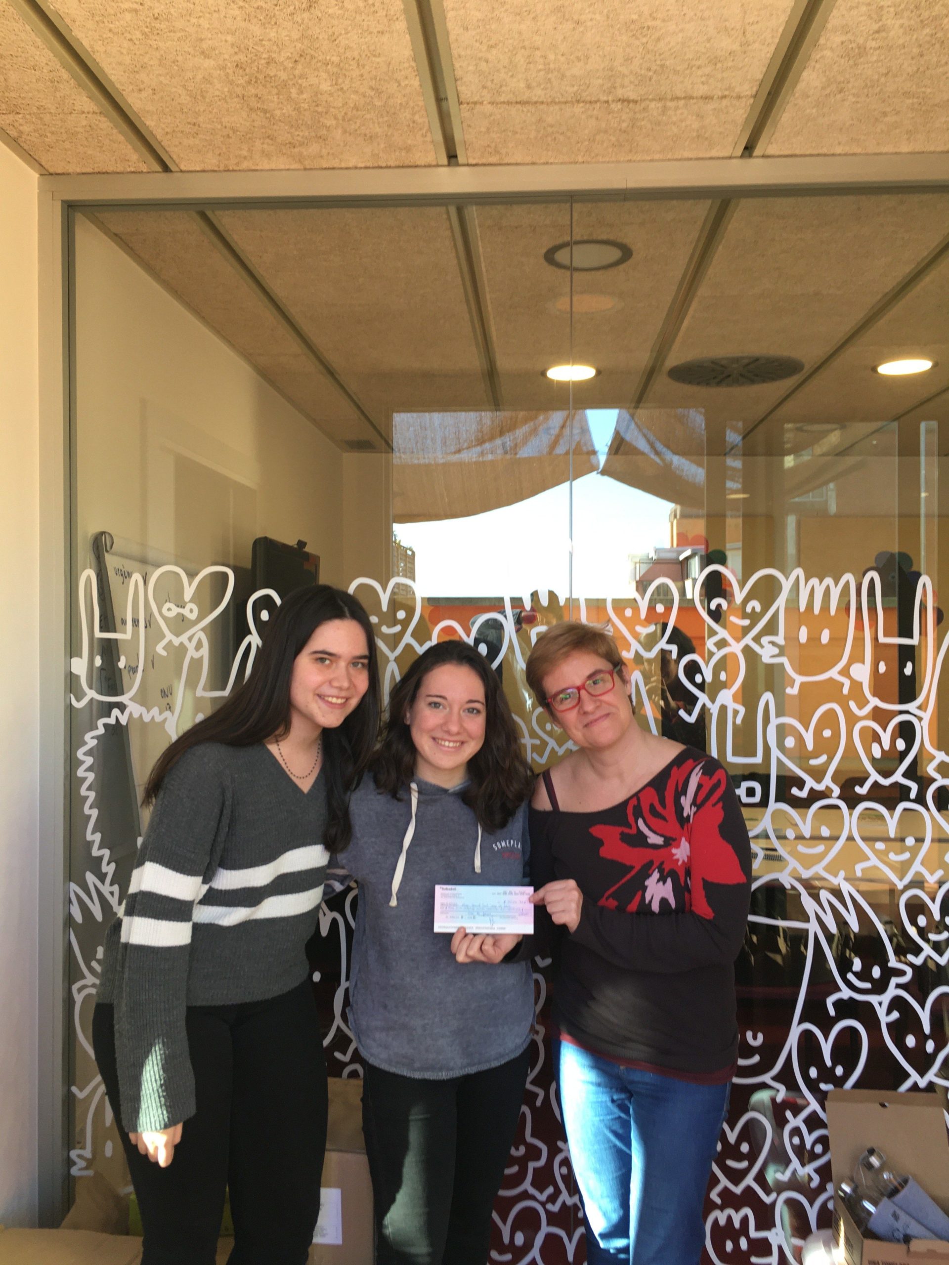 Entrega del xec a Sant Joan de Déu