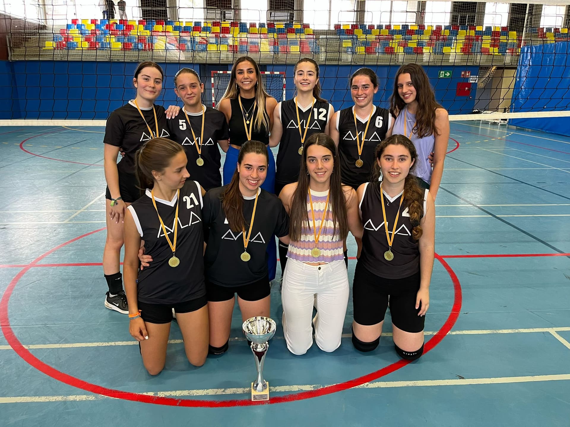 Cadet B femení volei, campiones de Barcelona